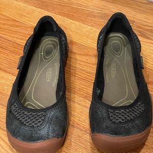 Keen Slip On Shoe with arch support